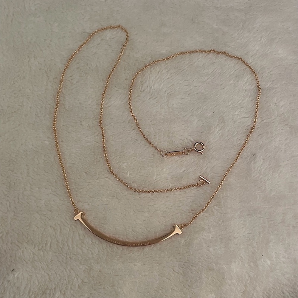 Tiffany T Smile Pendant Necklace In 18K Rose Gold